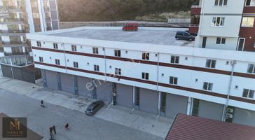 Mânâ İş Gayrimenkul Sanayi Sitesinde Kiralık Dükkan
