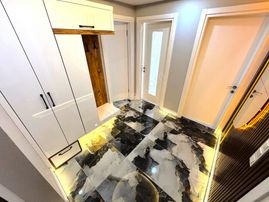 𝄞melodi'den Akçay'da Yenilenen Konseptiyle Ara Kat Çift Balkonlu Satılık Deluxe 2+1 Daire