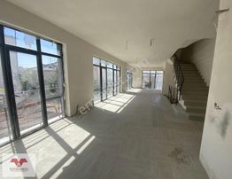 Yaşamkentte Cadde Üstü Ticari Villa Aciiilll Satılık !!!