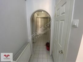 Sıhhıye Sarar İlkokulu Karşısında Ticari Ve Konut Kullanımlı 2+1