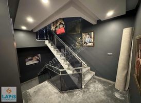 Yeni Yapı-denize Sıfır-kapanmaz Manzara-site İçi-havuzlu 6+ 1