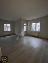 Mimarsinan Mahallesinde Kiralık 3+1 Geniş Yapılı Daire