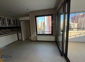 Yakut Mahallesinde Temız, Bakımlı Site İçerisinde Kiralık Daıre