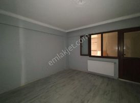 Muradiye 23 Nisan Parkı Yakını 3+1 125 M² Geniş Ferah Kira
