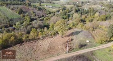 Altınova Geyikdere'de 2550 M2 Yola Cephe Manzaralı Tarla