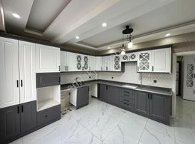 Karaköprü Doğukente Emine Göncü Lisesine Yakın Süper 3+1 Son Kat