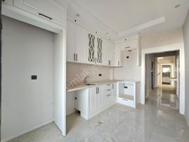 Denizli Çakmak'ta 3+1 150 M2 Mükemmel Konumda Satılık Lüks Daire