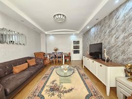 Denizli Karahasanlı'da 3+1 Önü Yeşil Alan Bakımlı Geniş Kullanışlı Daire