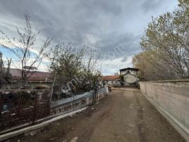 A-k Emlaktan Adsızda Toplam 1045 M2 Satılık Çiftlik