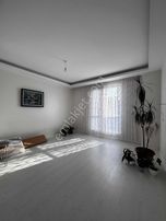 Afyon Özsu Emlak'tan Bulvar Park Evlerinde Satılık 4+1 Daire