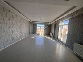 Murat Emlaktan Vefa Evlerinde Ultra Lüks 4+1 Dairemiz Kiralıktır