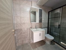 İzmir Çiğli Yeni Mh. Sıfır Satılık Arakat 1+1 Daire Cb Ph