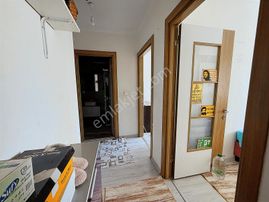 İzmir Buca Dumlupınar'da Satılık Kiracılı 2+1 83m² Daire Cb Ph