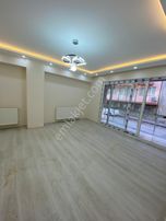 Cumhuriyet Mahallesi Çarşıya Yakın Full Tadilatlı 1. Kat Doğalgazlı 3+1 Daire