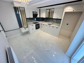 29 Ekim Mh.de 3+1 Ara Katta Lüx Yapılı Satılık Daire