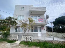 Avcılaraltı'nda Denize 50 Mt Full Eşyalı Kiralık Orta Kat 2+1 Teraslı Daire