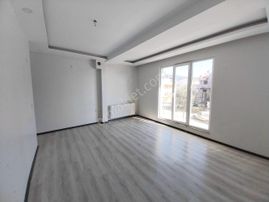 Yükselden Kadıköyde Geniş M2 Ayrı Mutfak Lüx Ebevyn Banyolu 2+1