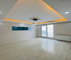 Beylikdüzü Özgür Yapı'dan Ultra Lüks 4+1 Ters Dubleks Daire