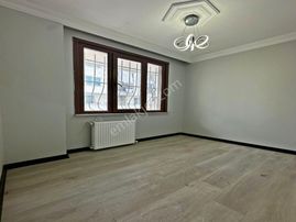 Özgür Yapı'dan Özel Şık Tasarımıyla İskanlı 2+1 Satılık Daire!!