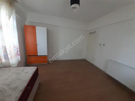 Samsun Atakum Körfezde Sahile Denize Yürüme Mesafesinde 1+1 Eşyalı Kiralık Daire