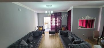 Mezitlide Site İçi Havuzlu Denize Sıfır 2+1 Geniş Oturum Daire