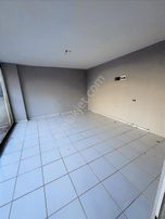 Mehmetoğlu Gayrimenkulden Kiralık 180m2 Depo