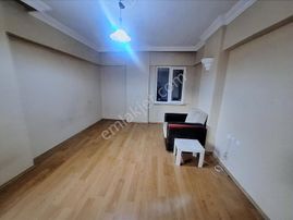 Mehmetoğlu Gayrimenkulden Reşadiye Mah.2+1 Kiralık Daire