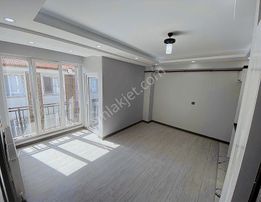 Mehmetoğlu Gayrimenkul Den Havuzlar Mah. 1+1 Satılık Daire