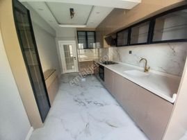 Sincan Andiçen Mahallesinde Salon Bağımsız Ultra Lüx Yapılı Satılık 3+1 Daire