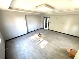 𝄞melodi'den Altınkum Mevkiisinde 3+1 Ayrı Mutfaklı Ön Cephe Ara Kat Doğalgazlı Daire