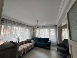 İpekçilik Caddesi Üzerinde 3+1 Satılık Daire