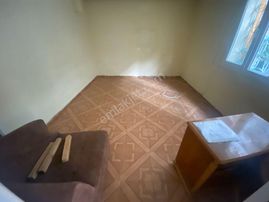 Buca Çamlık Mah.de 2+1 70m2 Giriş Kat Klasik Kiralık Daire