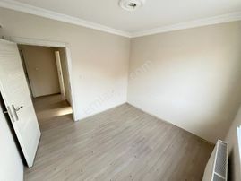 Evim Ank'dan Cad.üstü Ara Kat Masrafsız Geniş 3+1 Daire.!!