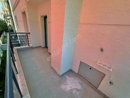 Uytundan Burhaniye Yeni Mahallede Açık Mutfak 2+1 Satılık Daire