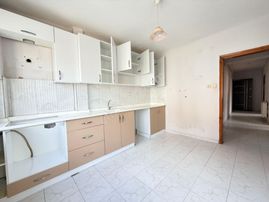 Cb King'den 1.sakarya Mahallesi Ara Kat 3+1 Kiralık Daire