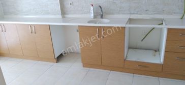 Altınşehir Mahallesinde Arakat Temiz, Ferah 3+1 Kombili Daire