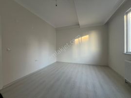 Merkezi Konumda 0 2+1 100 M2 Arakat
