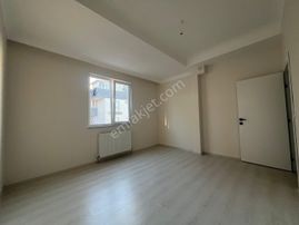 Merkezi Konumda 0 2+1 100 M2 Arakat