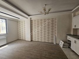 Ulaş Emlaktan Sırrında 1+1 Satılık Sıfır Daire