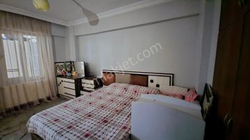 Ulaş Emlaktan Akpıyarda Köşe Başı 3+1 Uygun Daire