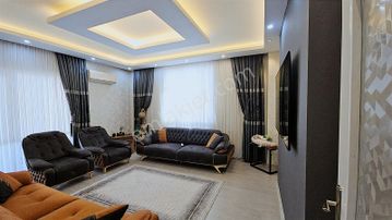 Ulaş Emlaktan Atakentte Cadde Üzeri 3+1 Lüks Daire