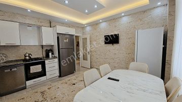 Ulaş Emlaktan Atakentte Cadde Üzeri 3+1 Lüks Daire