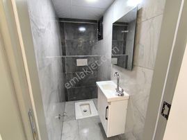 As Ada Gayrimekul'den Bulvar Üzeri 3+1 Kapalı Mutfak Lüxs Yapılı