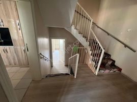 Atanora Vadi'den Hülyakent Sitesinde Bitişik Nizam Kelepir 3+1 Dubleks Villa