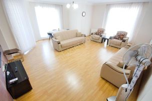 🛑🛑aktif'ten Akçay'da Satılık Ön Cephe Doğalgazlı Arakat Cam Balkonlu Geniş 3+1daire