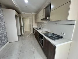 Kiptaş Venezia Mega Kiralık Boş 2 Banyolu Balkonlu Kapalı Mutfak 2+1 Daire