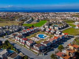 Kuşadası Güzelçamlı Lego Evlerinde 3+1 Satılık Villa