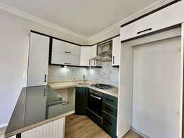 ꧁ay Emlak'tan꧂akçay İkizçay'da Arakat Kombili Asansörlü Muhteşem Konumlu Satılık 1+1 Lüx Daire