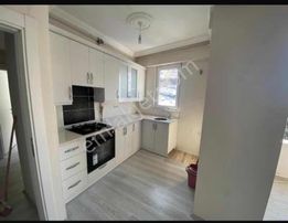 Kapalı Pazar Yerinin Üst Tarafında Satılık Daire