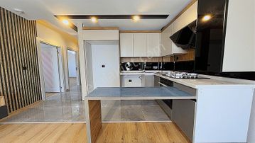 Yenikent Emlak'tan Full+full Cam Balkonlu Katta Ultra Lüx 2+1